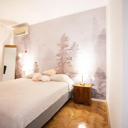 Klara - Jazine Lejlighed *