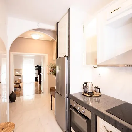 Klara - Jazine Lejlighed